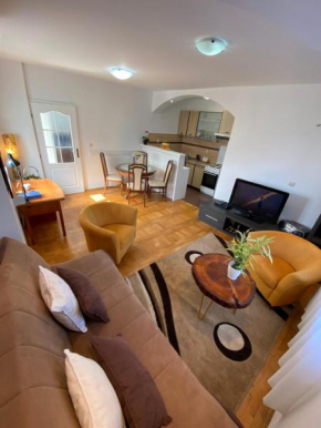 Lovely 1-bedroom apartment with free parking